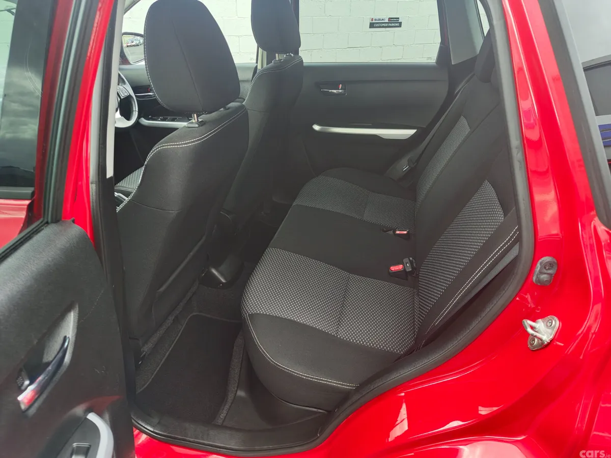 Suzuki Vitara SUV, Petrol, 2015, Red