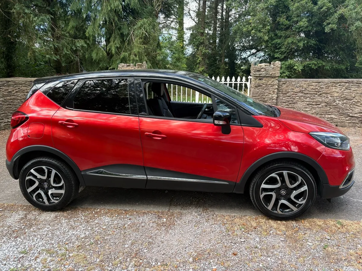 Renault Captur Hatchback, Diesel, 2017, Red