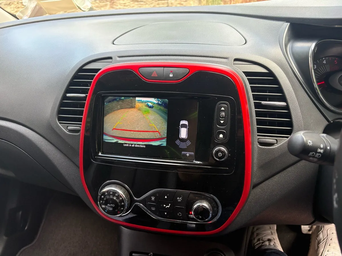 Renault Captur Hatchback, Diesel, 2017, Red
