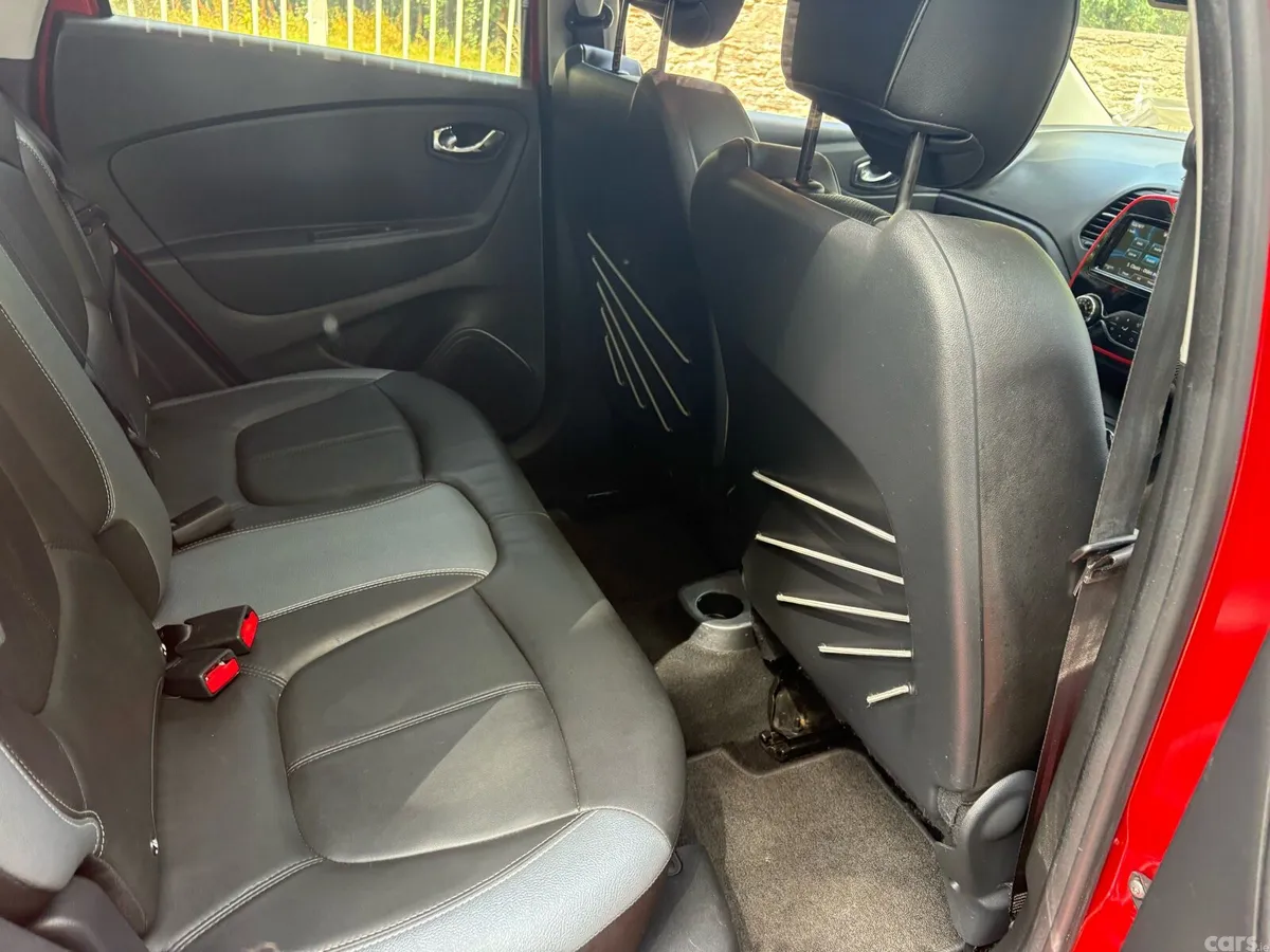 Renault Captur Hatchback, Diesel, 2017, Red