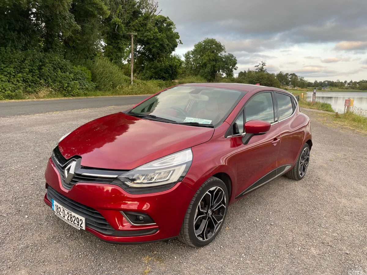 Renault Clio Hatchback, Petrol, 2018, Red