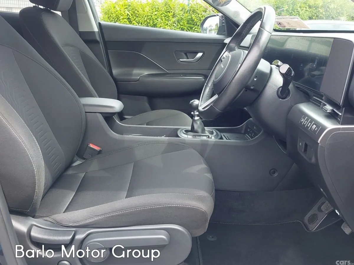 Hyundai KONA MPV, Petrol, 2023, Black