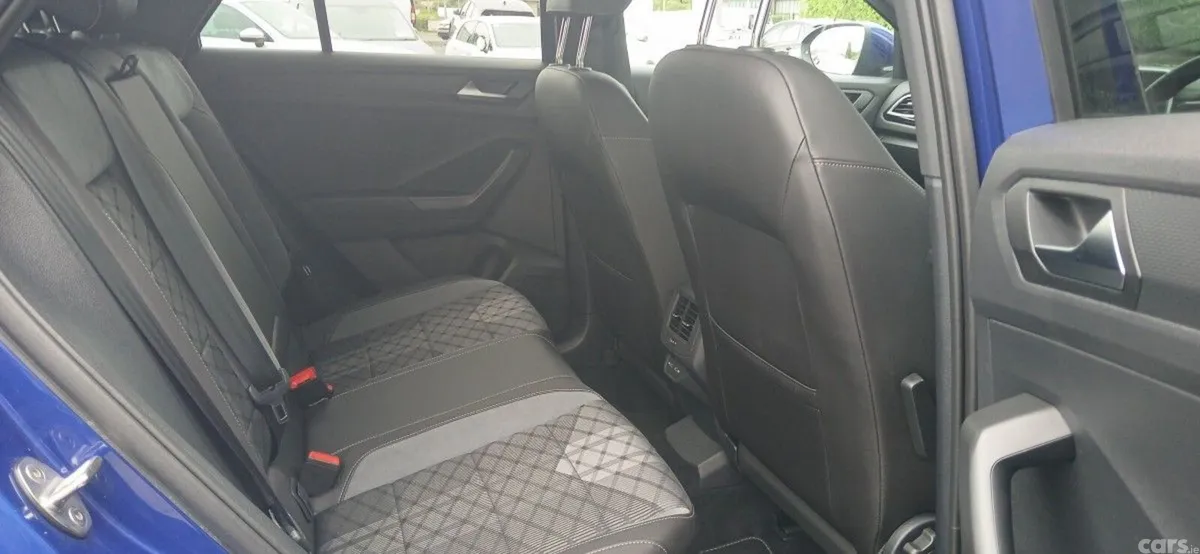 Volkswagen T-Roc SUV, Petrol, 2024, Blue