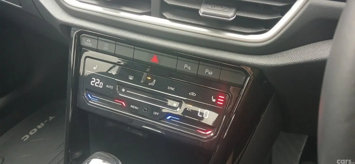 Volkswagen T-Roc SUV, Petrol, 2024, Blue