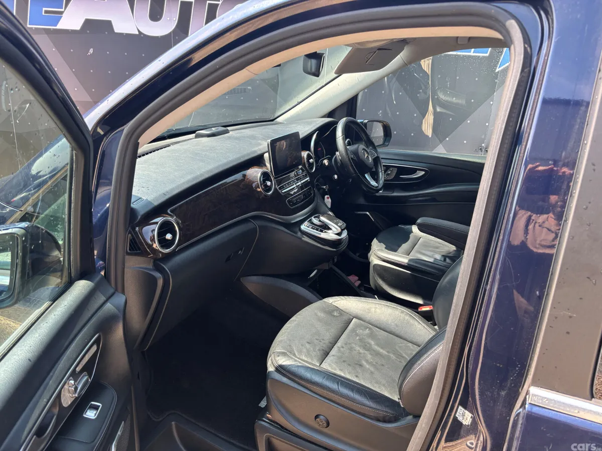 Mercedes-Benz V-Class MPV, Diesel, 2017, Blue