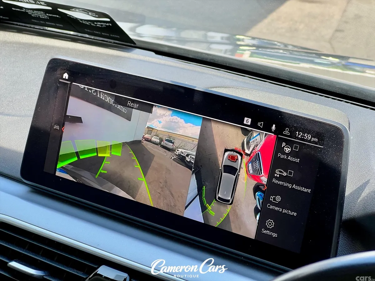 BMW 5-Series Estate, Petrol Plug-in Hybrid, 2021, Grey