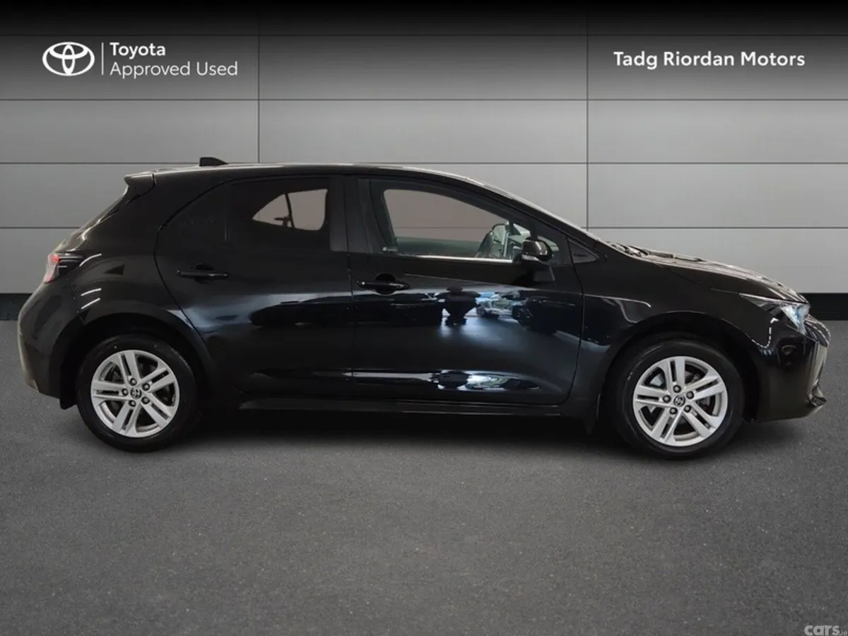 Toyota Corolla Hatchback, Petrol Hybrid, 2023, Black