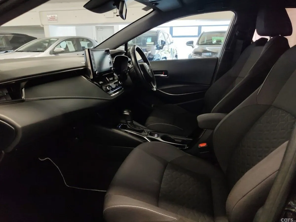 Toyota Corolla Hatchback, Petrol Hybrid, 2023, Black
