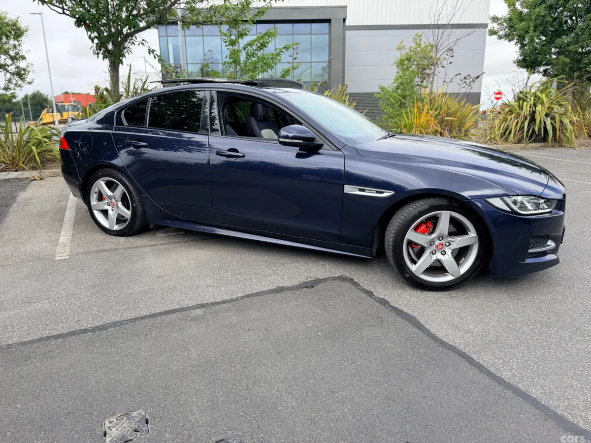 Jaguar XE Saloon, Diesel, 2016, Blue