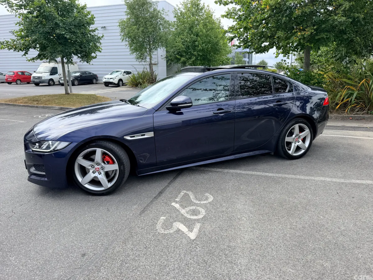 Jaguar XE Saloon, Diesel, 2016, Blue