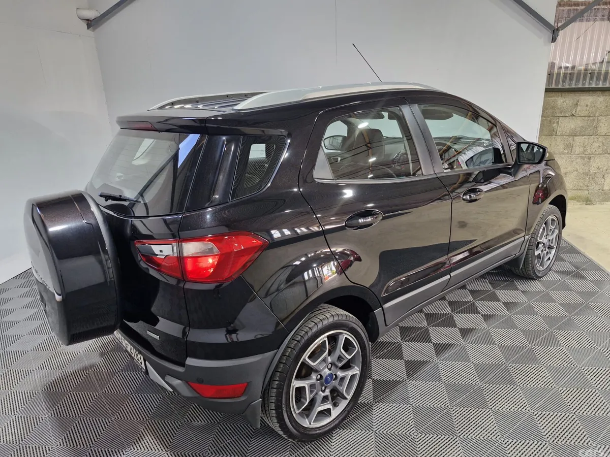 Ford EcoSport SUV, Petrol, 2015, Black