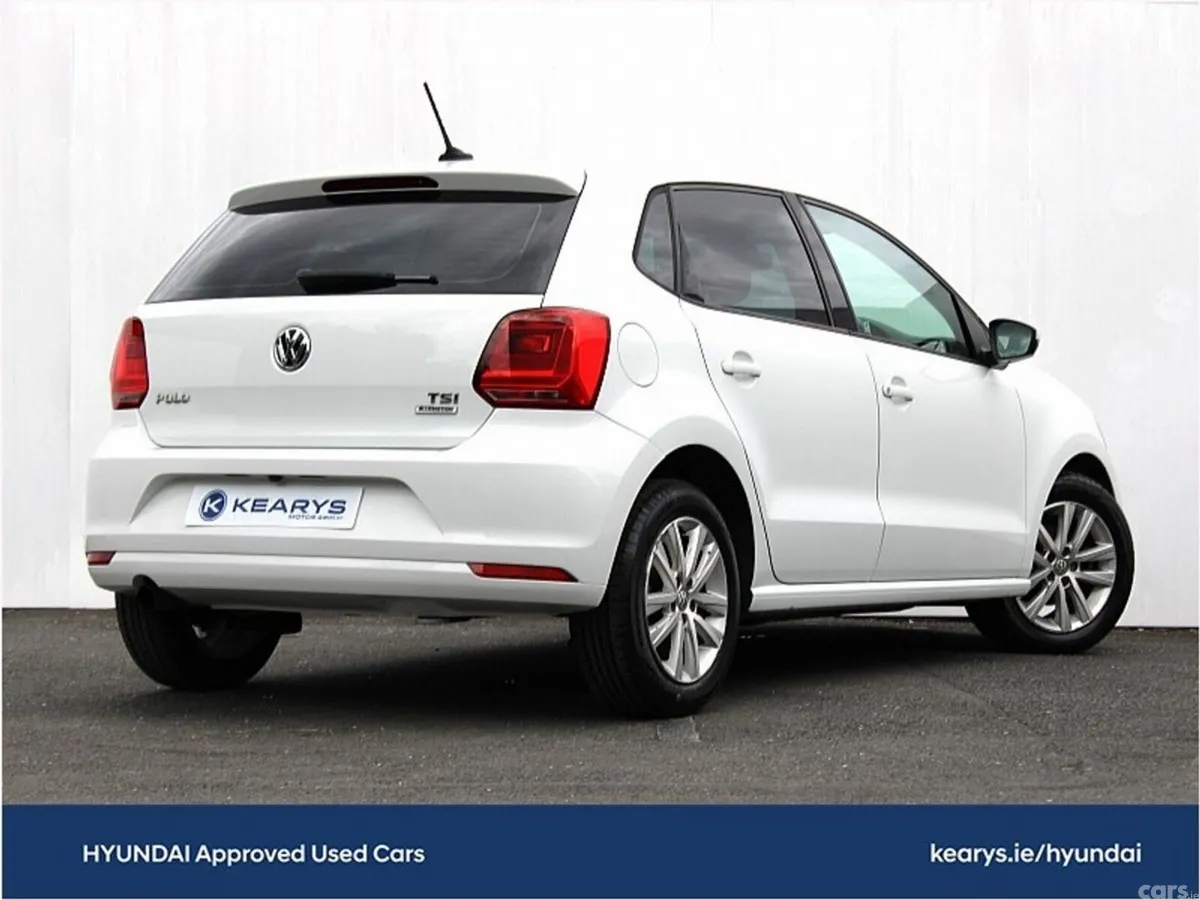 Volkswagen Polo Hatchback, Petrol, 2018, White