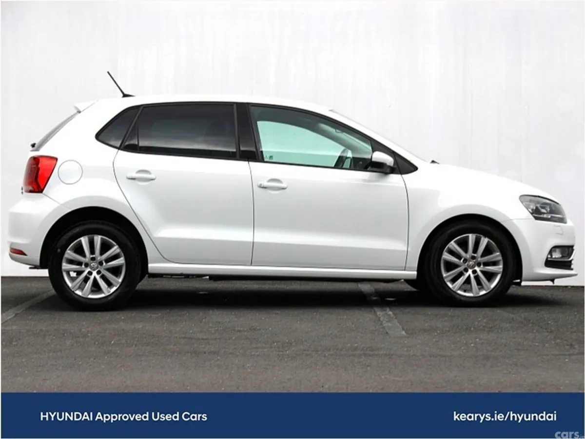 Volkswagen Polo Hatchback, Petrol, 2018, White