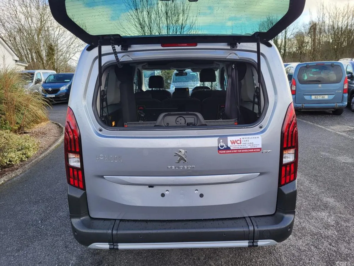 Peugeot Rifter MPV, Diesel, 2024, Grey