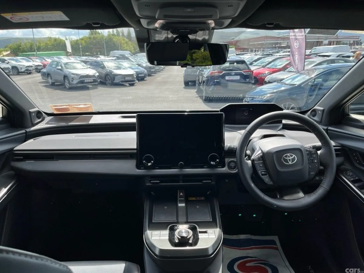 Toyota bZ4X Estate, Electric, 2026, White