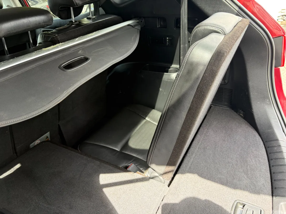 Hyundai Santa Fe SUV, Diesel, 2015, Red