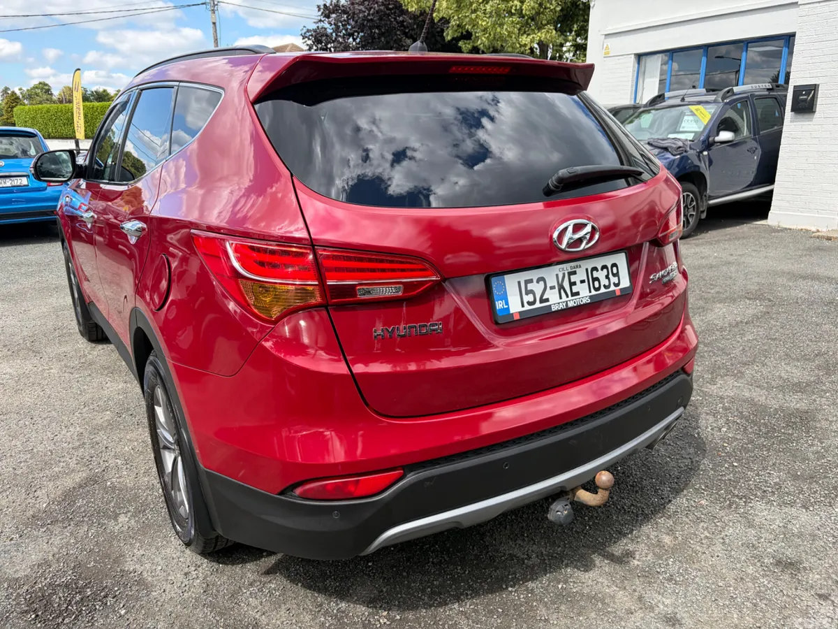 Hyundai Santa Fe SUV, Diesel, 2015, Red