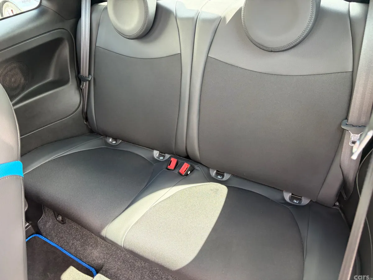 Fiat 500 Hatchback, Petrol, 2019, Blue