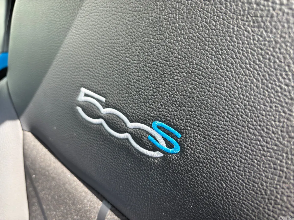 Fiat 500 Hatchback, Petrol, 2019, Blue