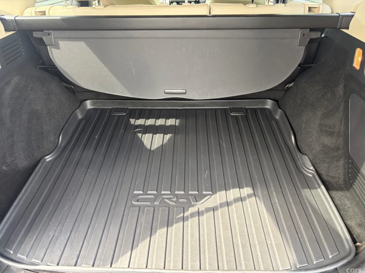 Honda CR-V SUV, Petrol Hybrid, 2019, Red