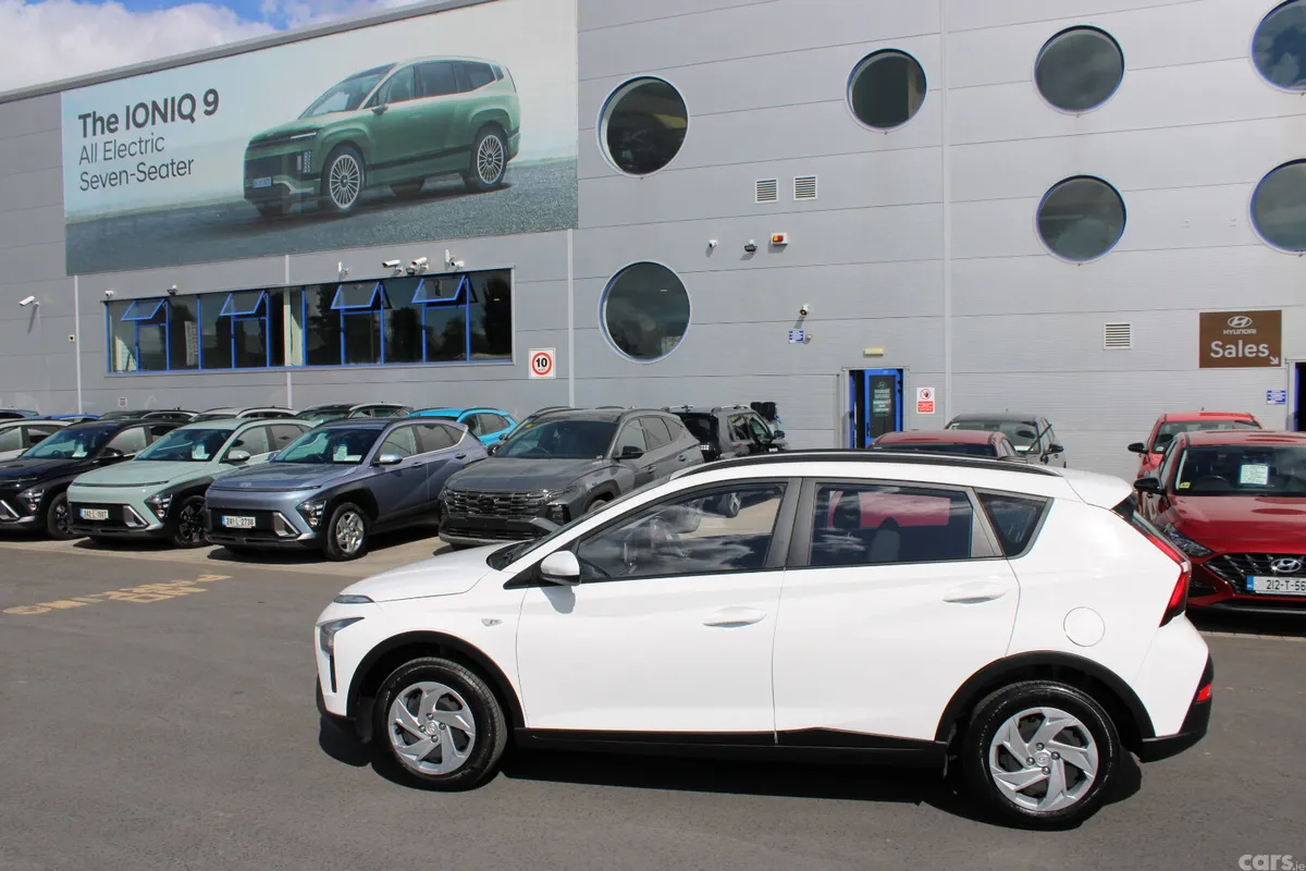 Hyundai Bayon Estate/Jeep, Petrol, 2024, White