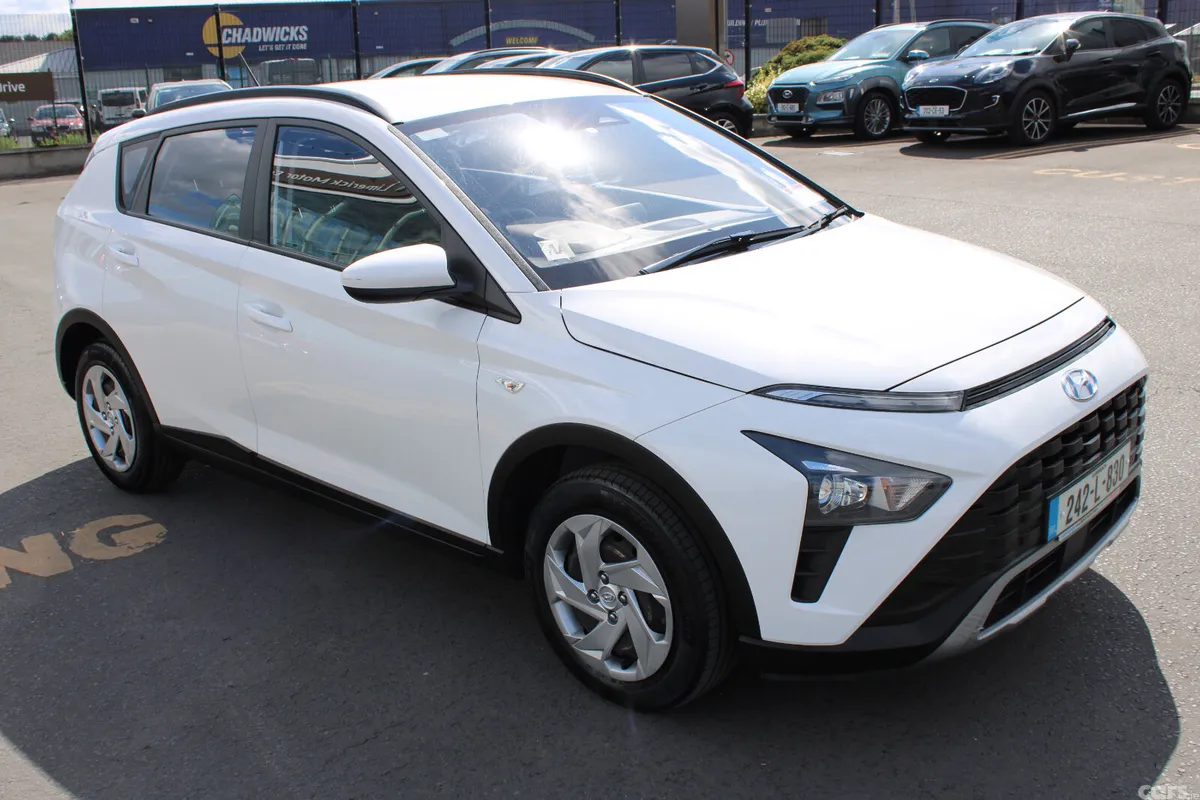 Hyundai Bayon Estate/Jeep, Petrol, 2024, White