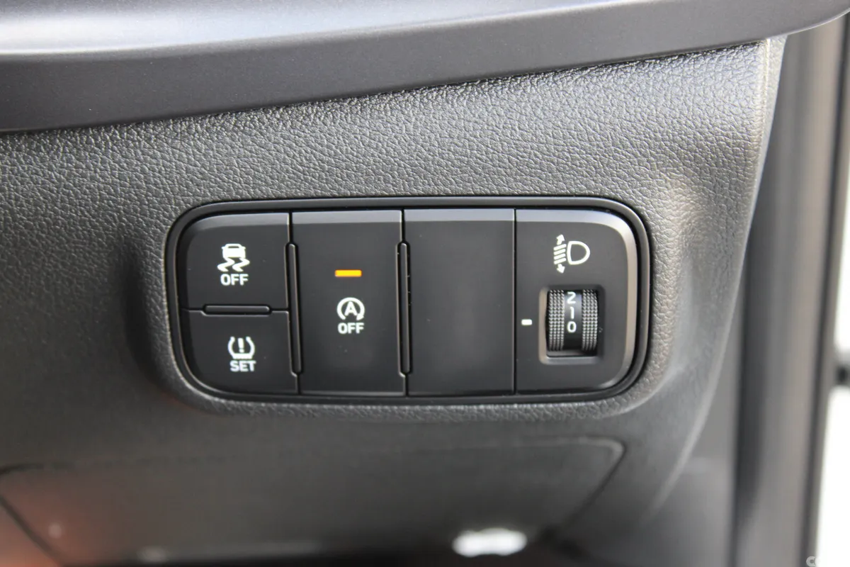 Hyundai Bayon Estate/Jeep, Petrol, 2024, White