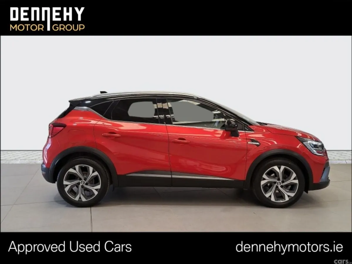 Renault Captur Hatchback, Petrol, 2022, Red