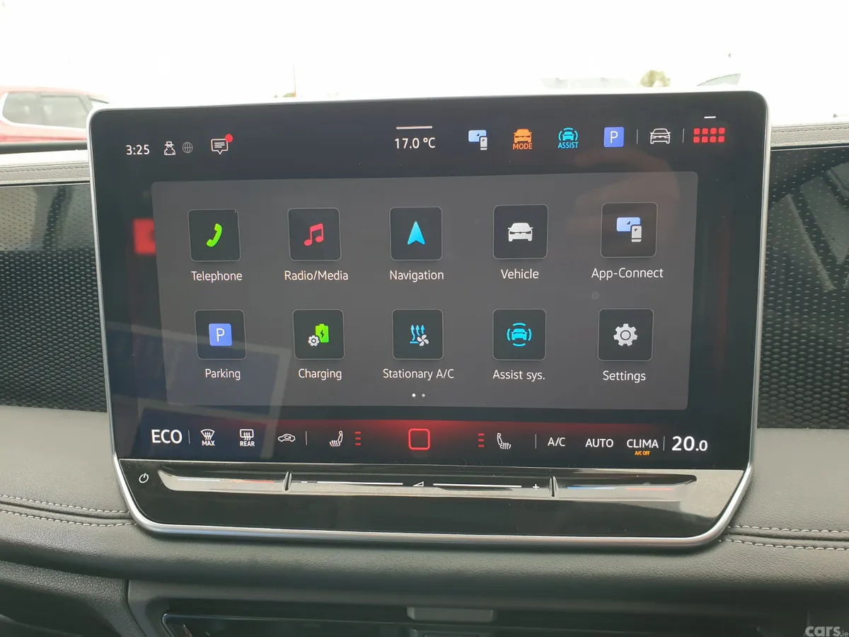 Volkswagen Tiguan SUV, Petrol Hybrid, 2025, Silver