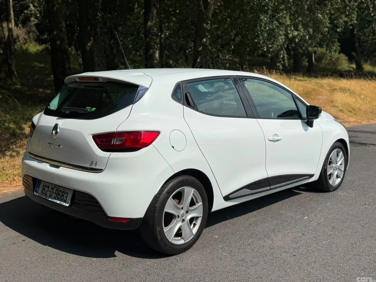 Renault Clio Hatchback, Diesel, 2016, White