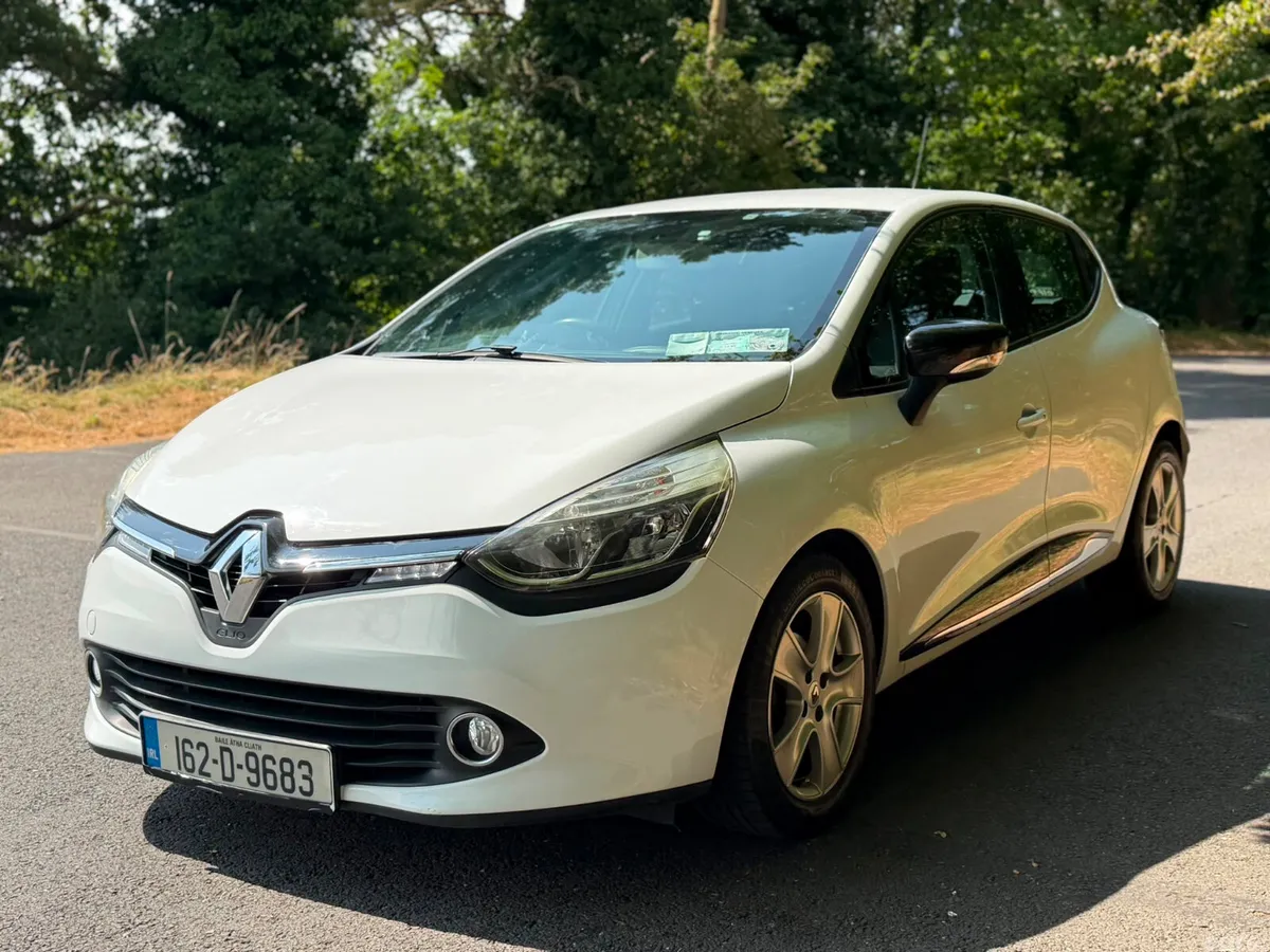 Renault Clio Hatchback, Diesel, 2016, White