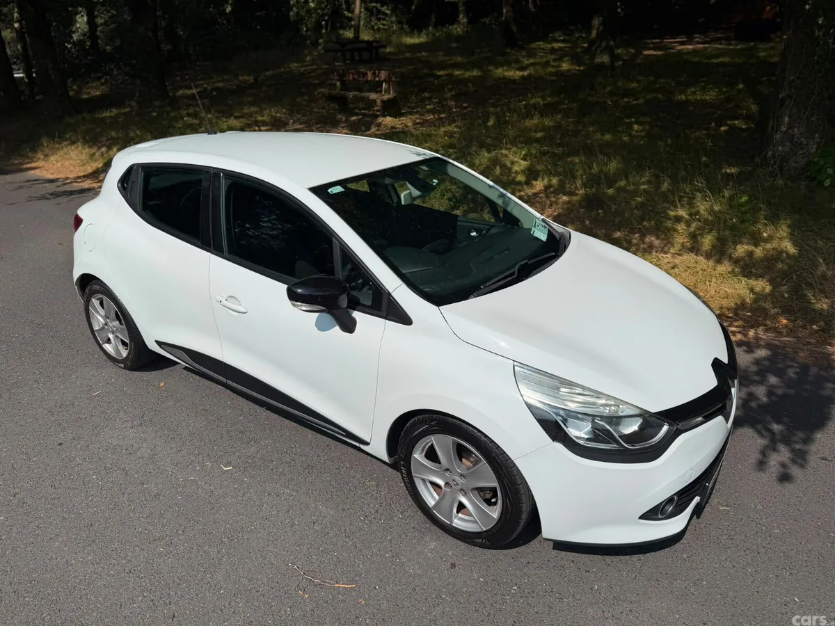 Renault Clio Hatchback, Diesel, 2016, White