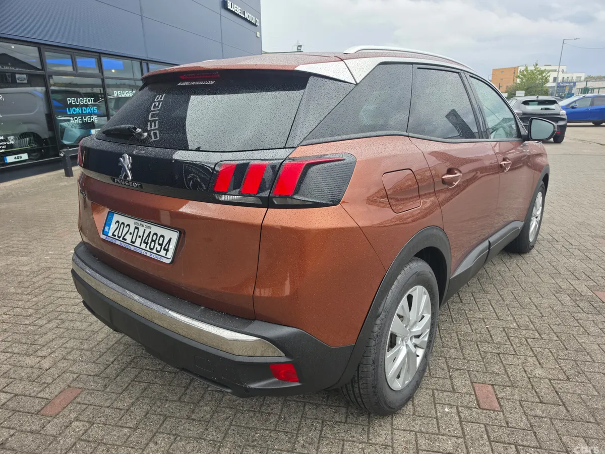 Peugeot 3008 MPV, Diesel, 2020, Brown