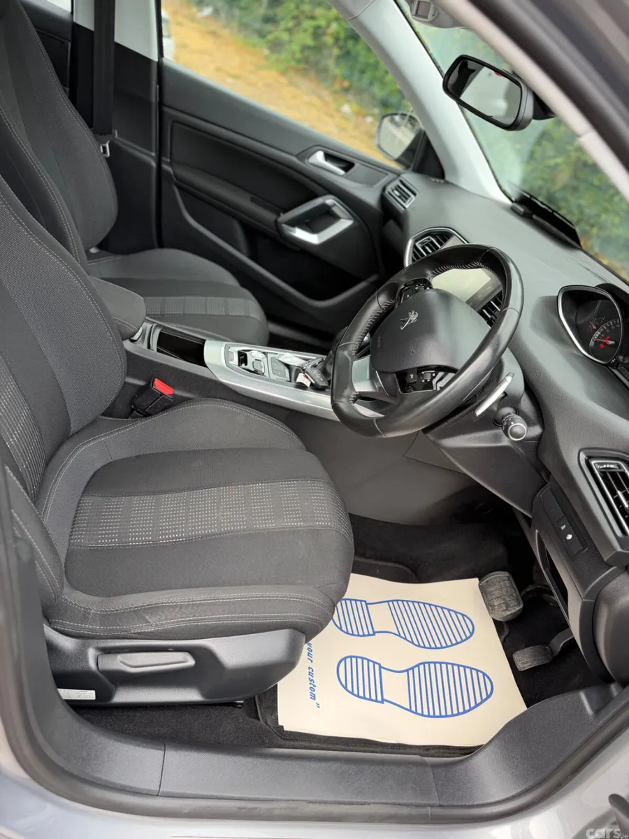 Peugeot 308 Estate, Petrol, 2015, Grey