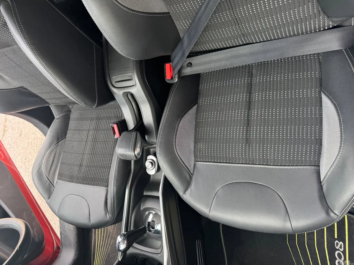 Peugeot 2008 SUV, Petrol, 2015, Orange