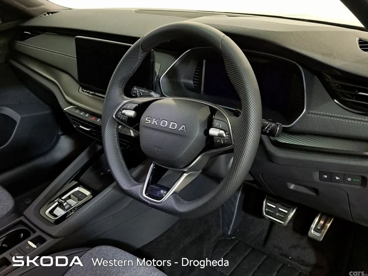 Skoda Octavia Saloon, Diesel, 2026, Purple
