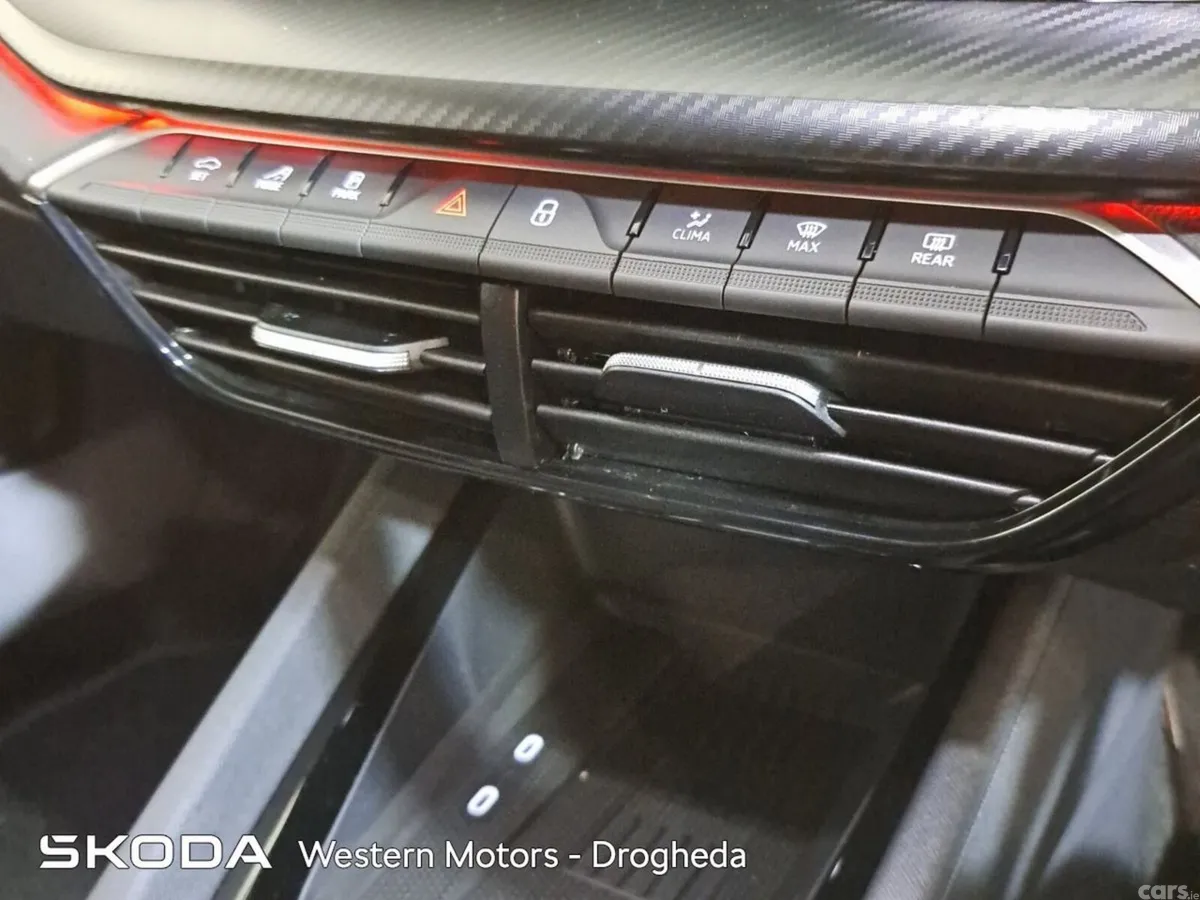 Skoda Octavia Saloon, Diesel, 2026, Purple