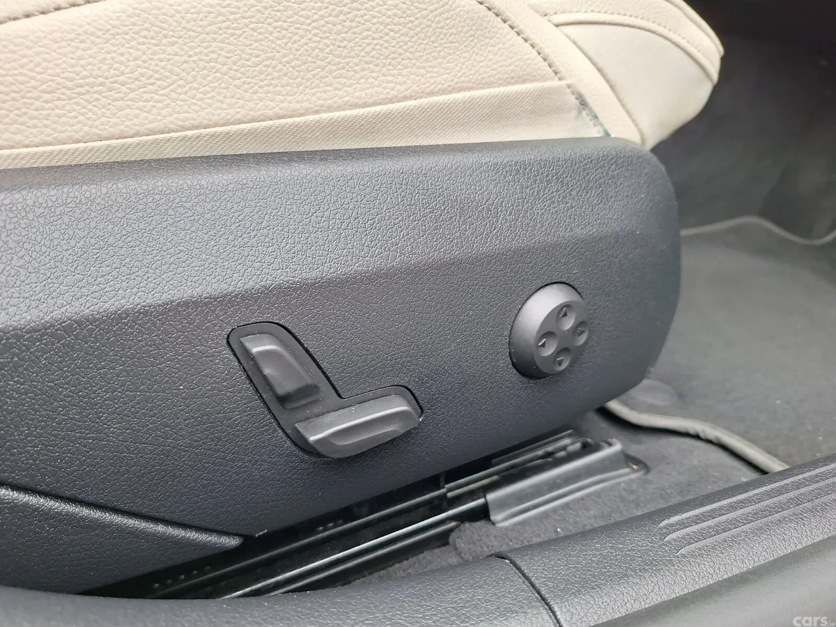 Mercedes-Benz C-Class Estate/Jeep, Diesel Hybrid, 2022, Blue
