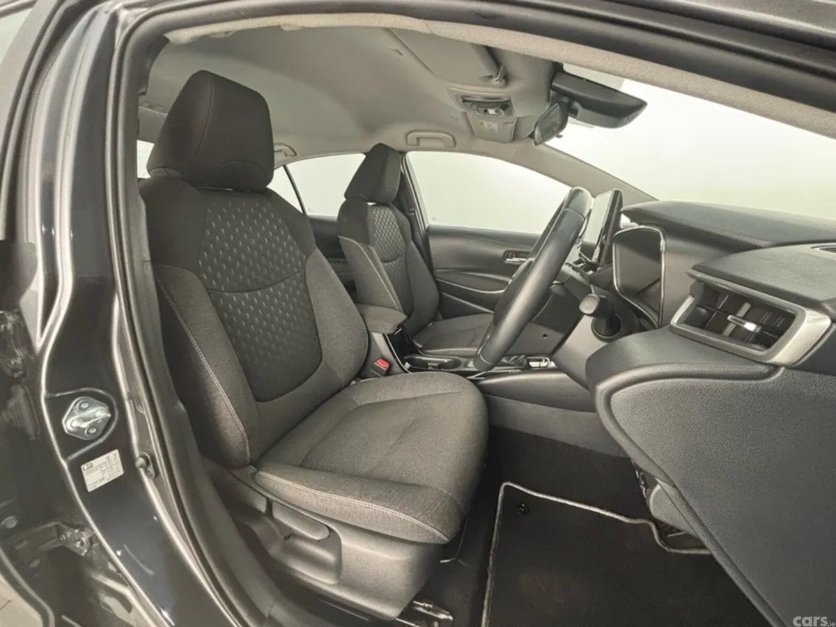 Toyota Corolla Saloon, Petrol Hybrid, 2023, Grey