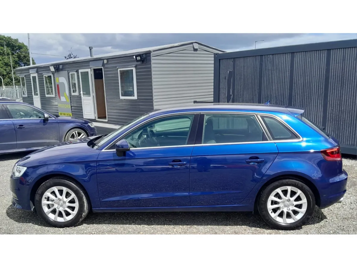 Audi A3 Hatchback, Petrol, 2014, Blue