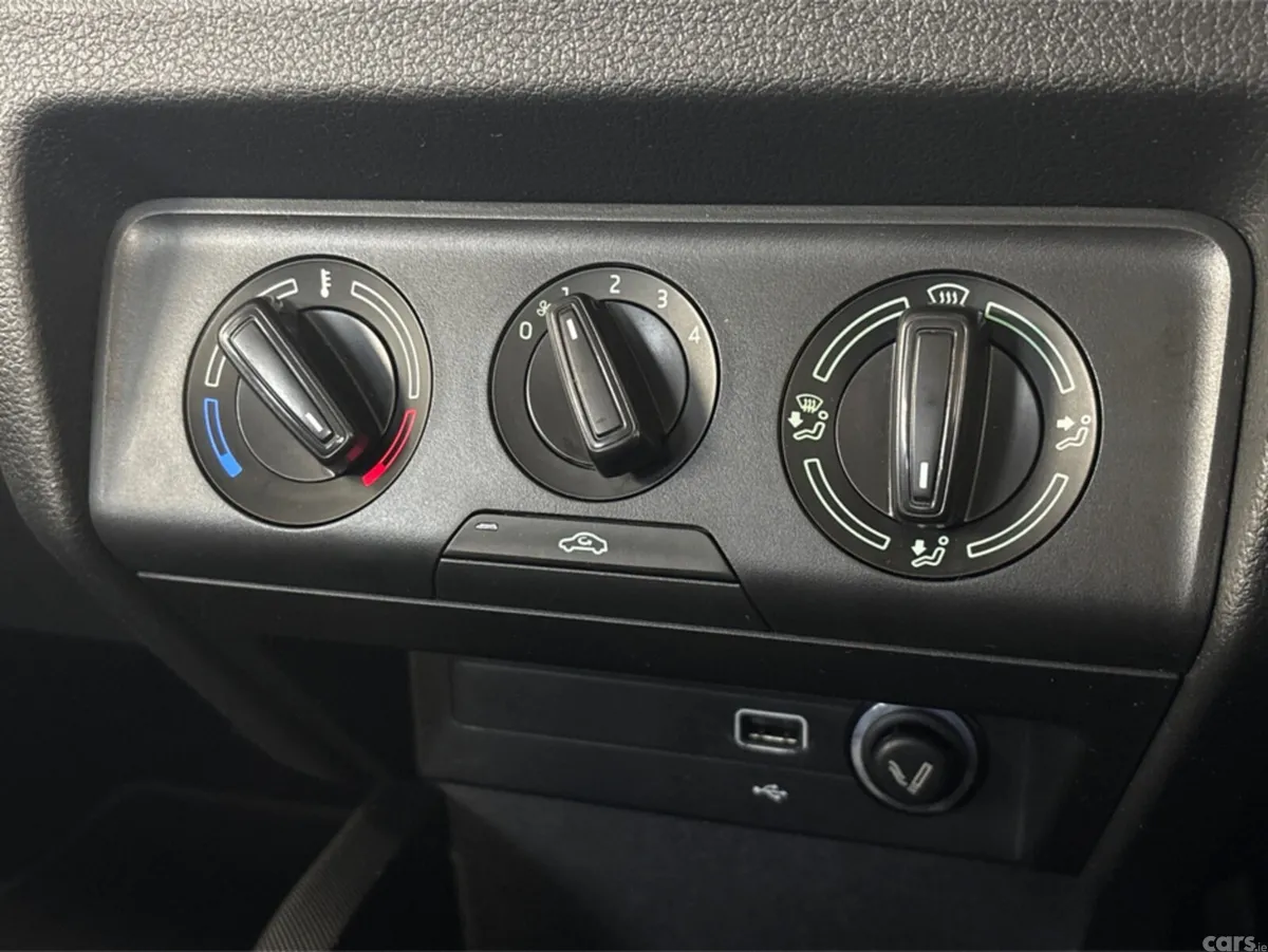 Skoda Fabia Hatchback, Petrol, 2019, Blue