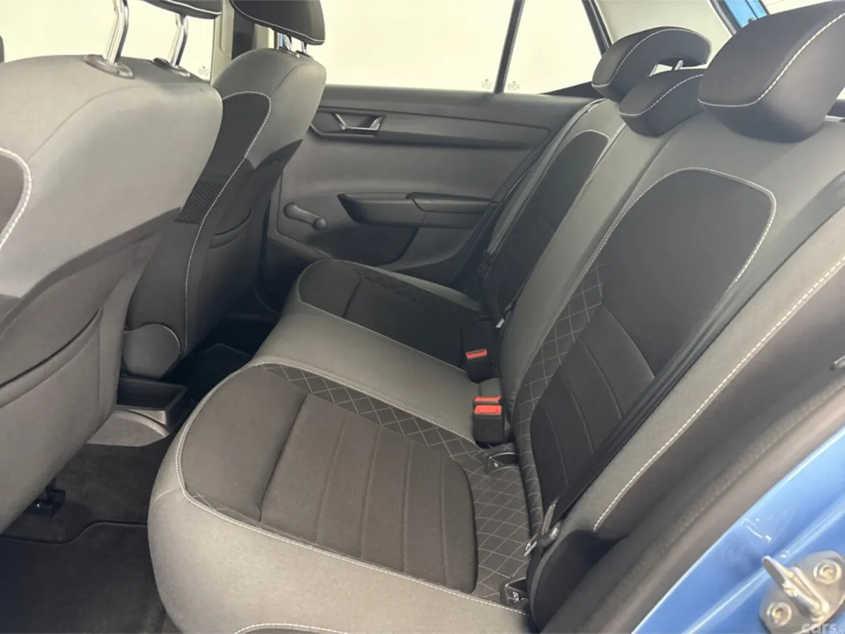 Skoda Fabia Hatchback, Petrol, 2019, Blue