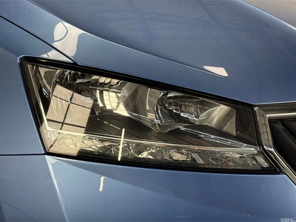 Skoda Fabia Hatchback, Petrol, 2019, Blue