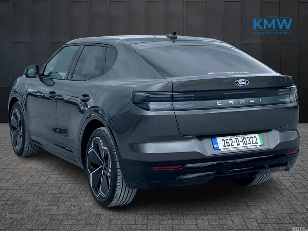Ford Capri MPV, Electric, 2026, Grey