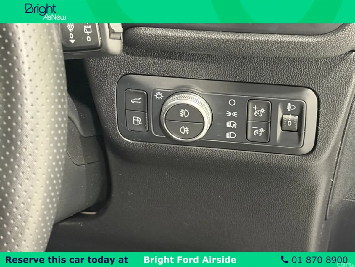 Ford Kuga MPV, Petrol Plug-in Hybrid, 2022, White