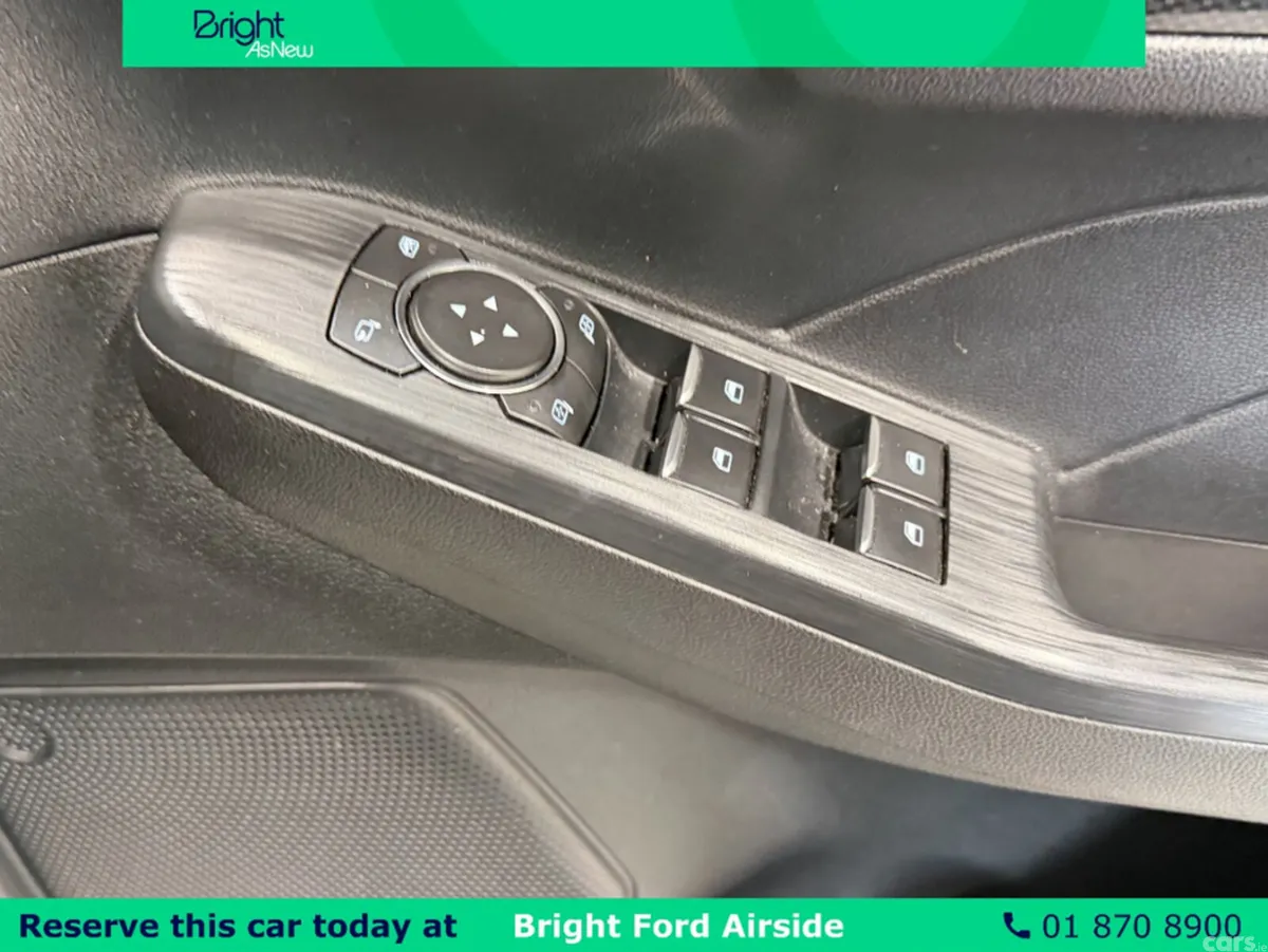 Ford Kuga MPV, Petrol Plug-in Hybrid, 2022, White