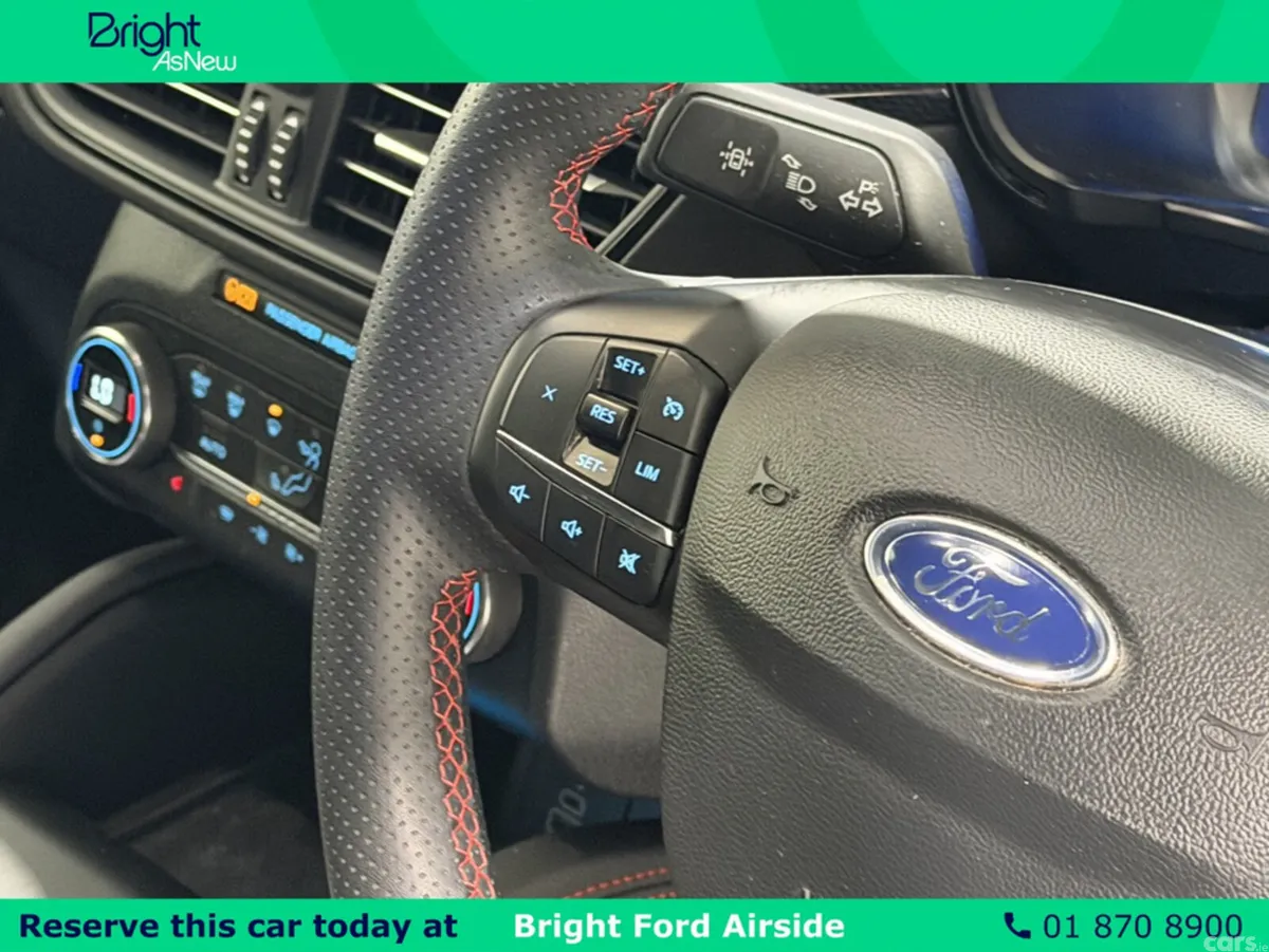 Ford Kuga MPV, Petrol Plug-in Hybrid, 2022, White