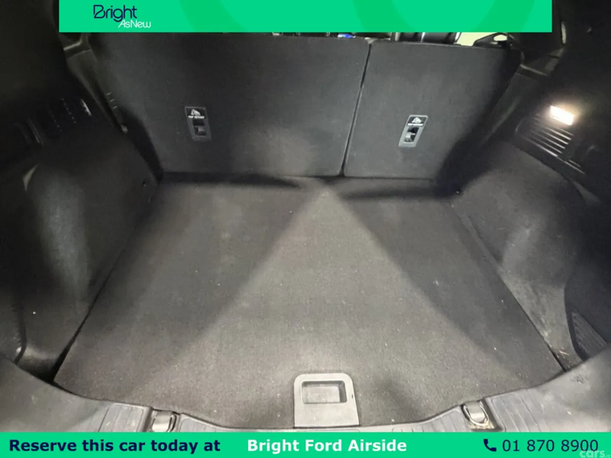 Ford Kuga MPV, Petrol Plug-in Hybrid, 2022, White