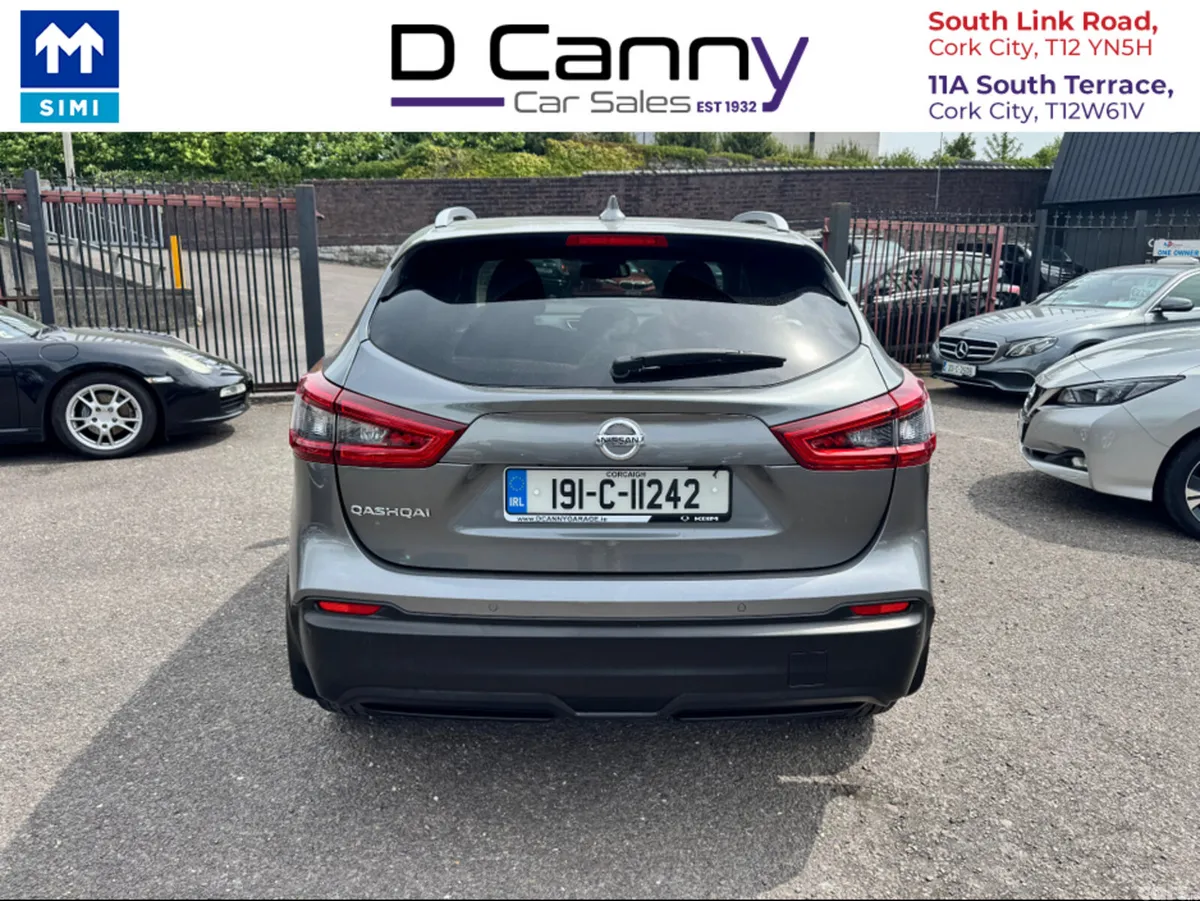 Nissan Qashqai MPV, Petrol, 2019, Grey