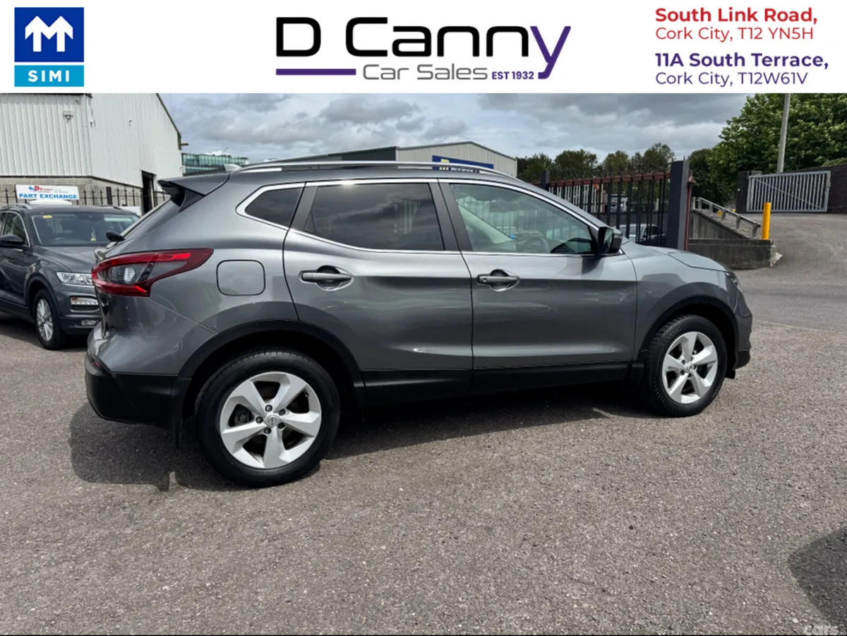 Nissan Qashqai MPV, Petrol, 2019, Grey